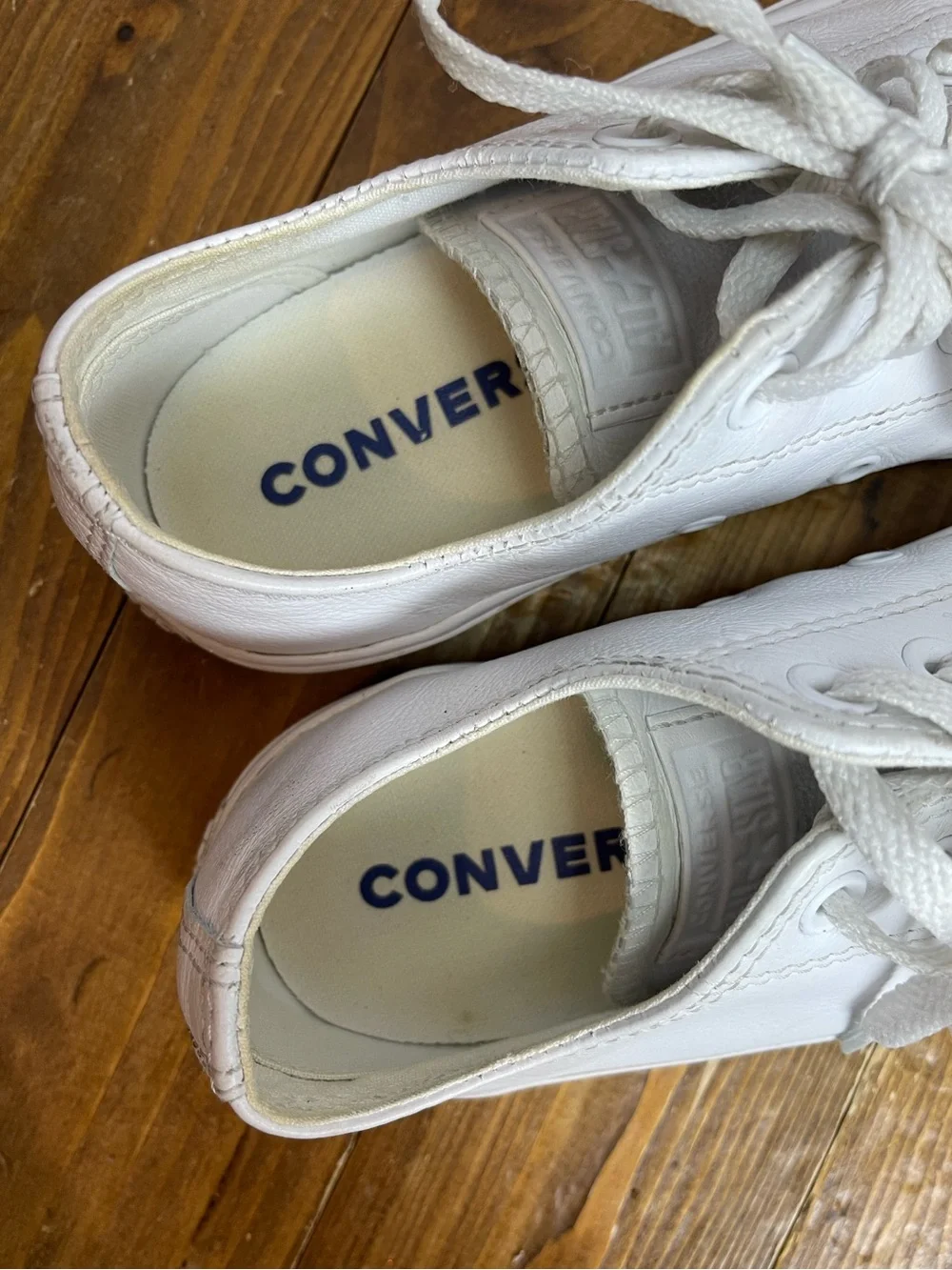 Converse white leather low top sneakers Mens size 6, Womens size 8 - Picture 7 of 8